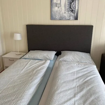 Quiet And Studio-near To Everything Apartament